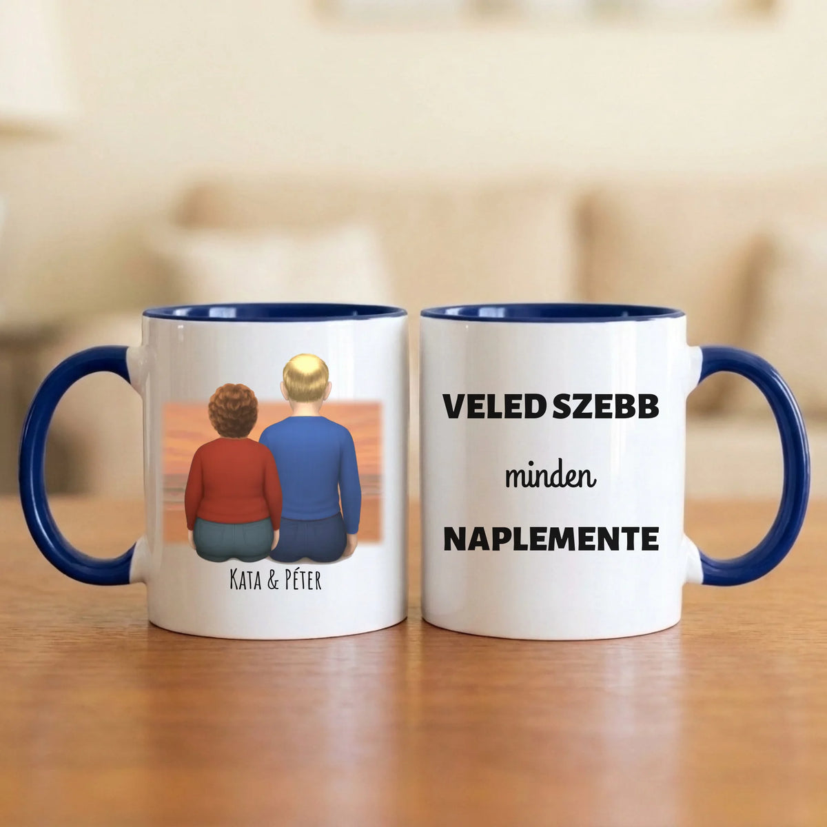 Veled szebb minden naplemente – idős páros bögre hátulról rajzolt nagymamával és nagypapával, naplementében