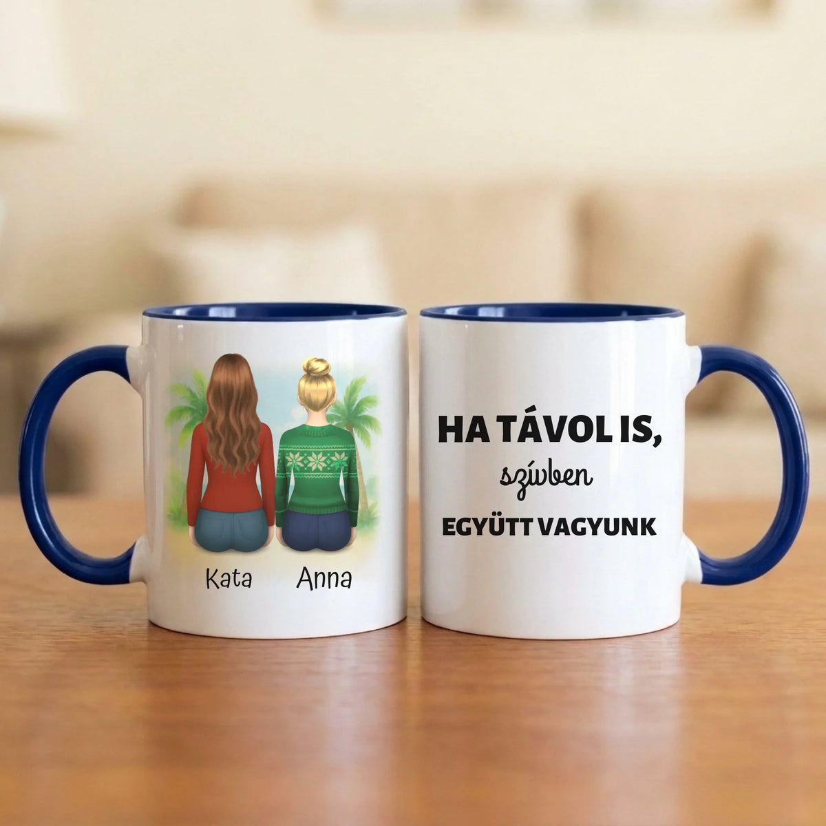 Ha távol is, szívben együtt vagyunk – barátnős bögre 2–4 hátulról rajzolt nővel a tengerparton