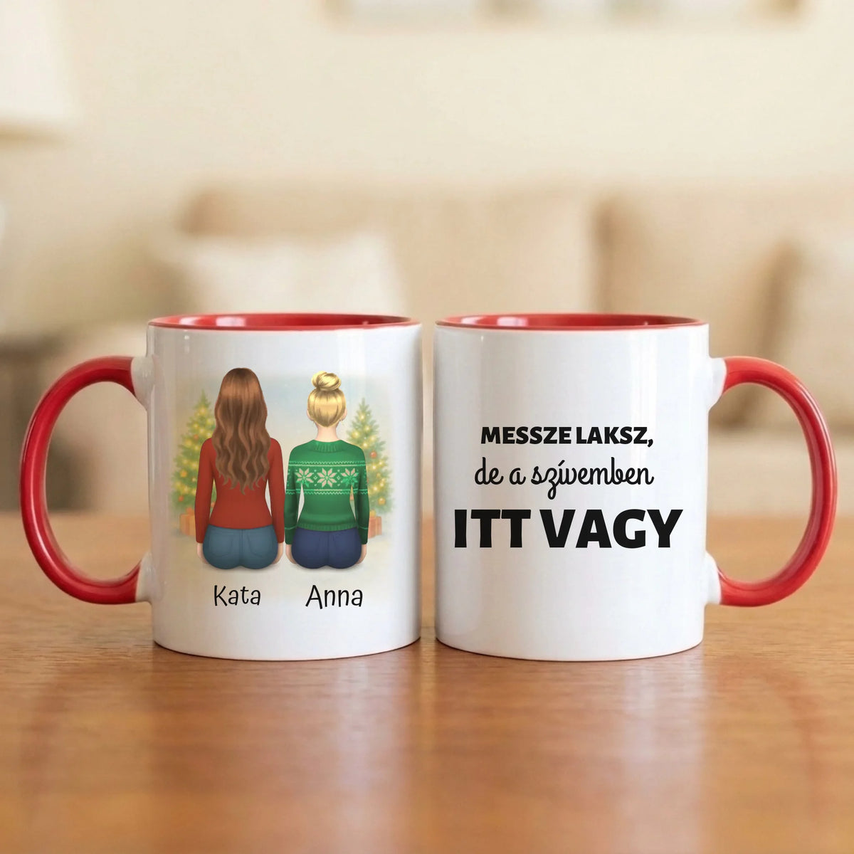 Messze laksz, de a szívemben itt vagy – barátnős bögre két hátulról rajzolt nővel, havas fenyőkkel