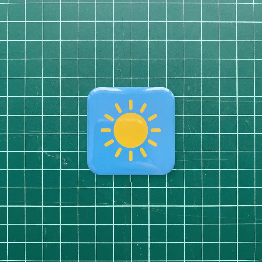 50 × 50 mm-es négyzetes kitűző vágólapon
